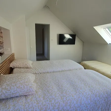 Au Fil De L'eau Bed & Breakfast *