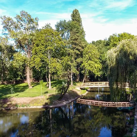 Au Fil De L'eau Nocleg ze śniadaniem