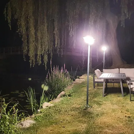 Nocleg ze śniadaniem Au Fil De L'eau La Chapelle-Saint-Aubin