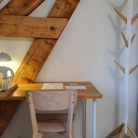 Au Fil De L'eau Bed & Breakfast