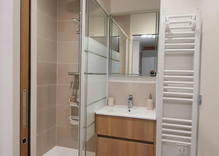 Au Fil De L'eau Bed & Breakfast 3*