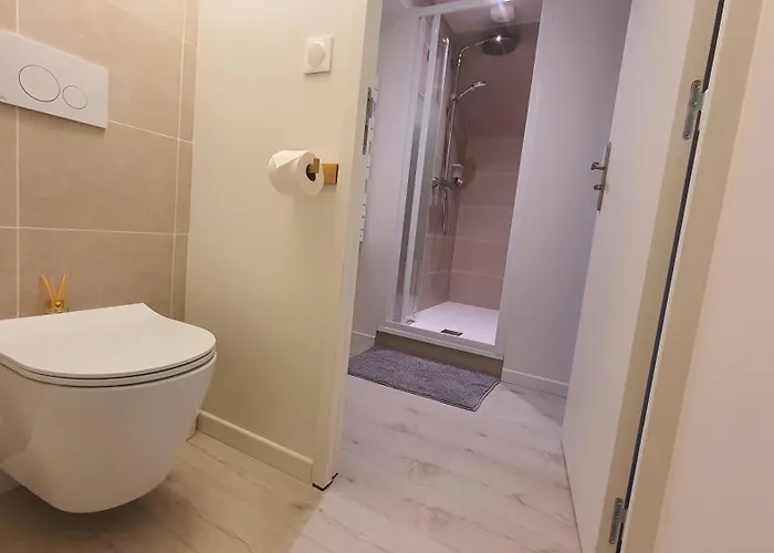 Au Fil De L'eau Bed & Breakfast 3*